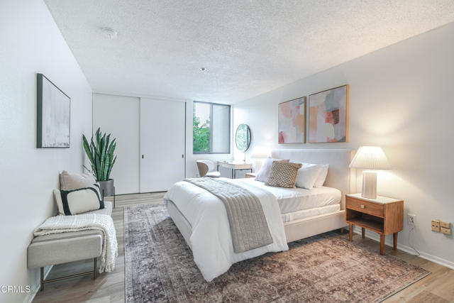 Detail Gallery Image 4 of 15 For 222 S Central Ave #101,  Los Angeles,  CA 90012 - 2 Beds | 2 Baths