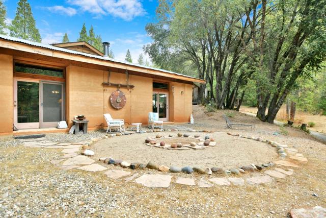 17533 Humbug Creek Road, Glencoe CA: https://media.crmls.org/mediaz/15428c7b-55c3-4b5b-abf1-7002f0c5b4af.jpg