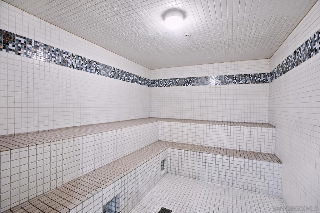 https://media.crmls.org/mediaz/154515e1-0fd0-40f6-896c-327d70bb0e41.jpg?preset=X-Large