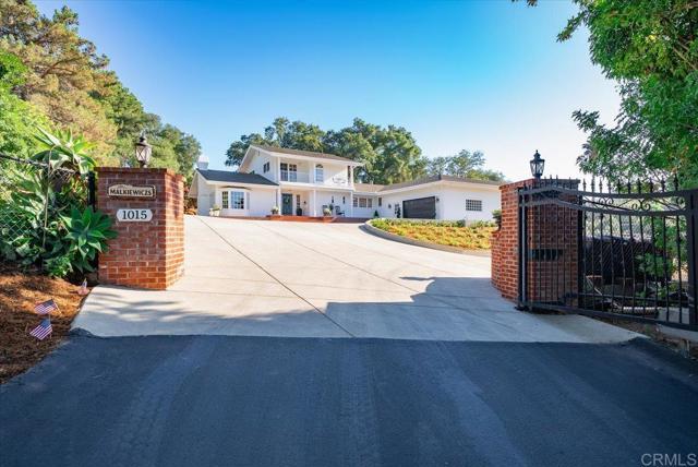 Detail Gallery Image 5 of 67 For 1015 Vereda Callada, Escondido,  CA 92029 - 4 Beds | 2/1 Baths