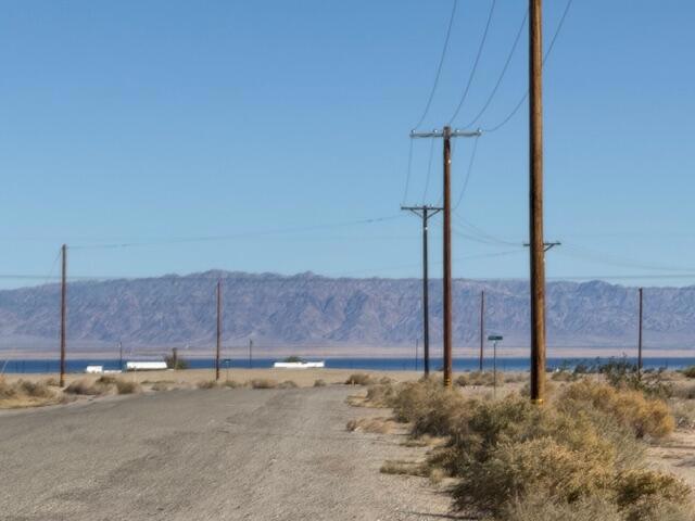 1188 Riviera Cir, Thermal CA: https://media.crmls.org/mediaz/1545e166-67fe-437c-96ec-fd94fb944277.jpg