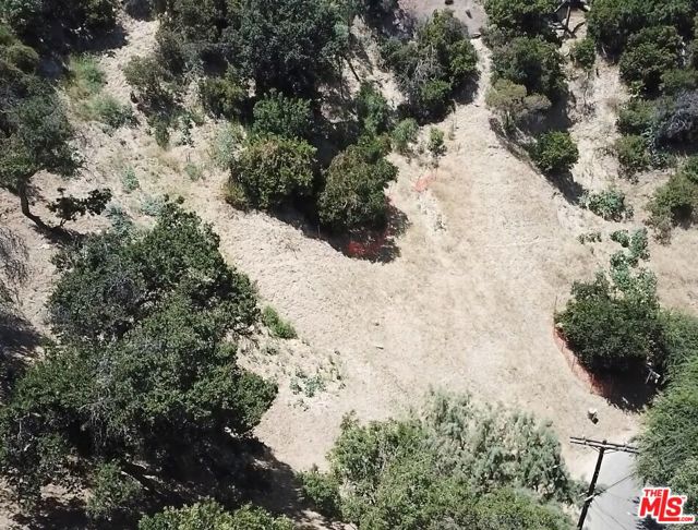 4601 Ensenada Drive, Woodland Hills CA: https://media.crmls.org/mediaz/1546121c-9f9c-49e2-95e4-6cc5323d4b25.jpg