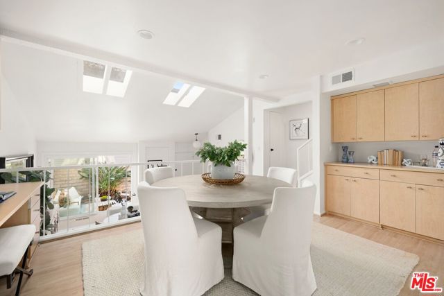 13010 Maxella Avenue, 5 photo 7