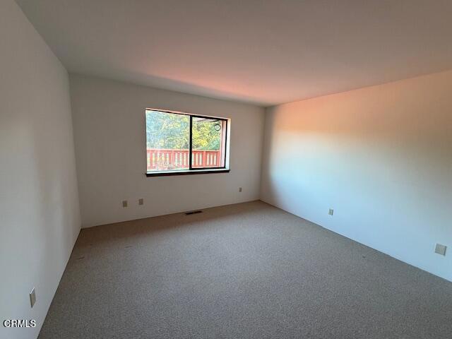 18391 Old Coast Highway, Fort Bragg CA: https://media.crmls.org/mediaz/1548a51a-71fd-40c4-9dcd-ae3dca2ffe00.jpg