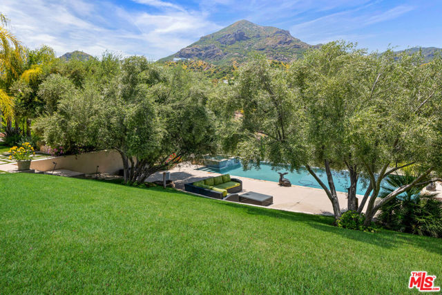 31823 Lobo Canyon Road, Agoura Hills CA: https://media.crmls.org/mediaz/1548dfc6-cf00-4ef3-ba7a-9a4bf7543c2b.jpg