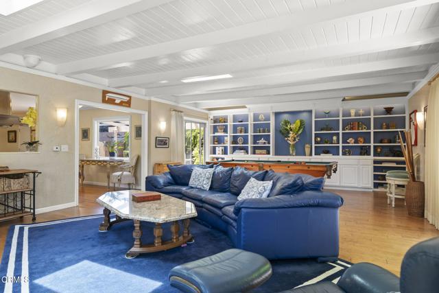 Detail Gallery Image 17 of 37 For 124 Reddington Ct, Camarillo,  CA 93010 - 4 Beds | 2/1 Baths