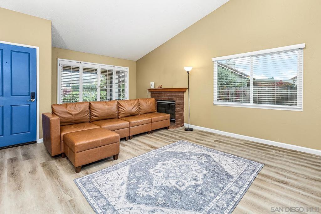 MLS #250032958SD img 8