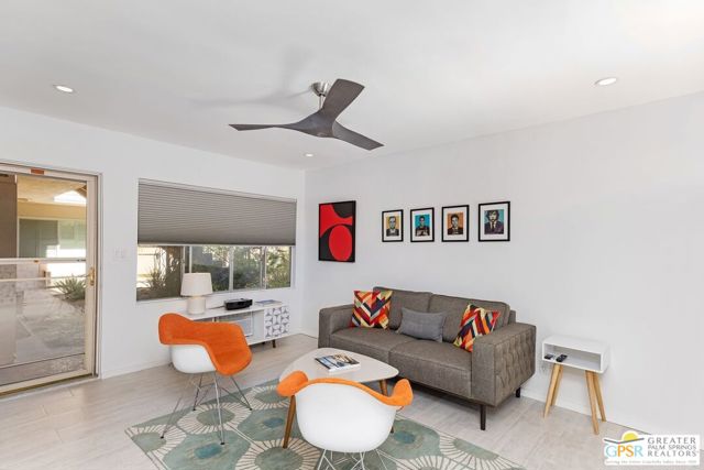 22900 S Palm Canyon Drive, Palm Springs CA: https://media.crmls.org/mediaz/15497035-fd1b-405a-964a-6697a4f81daa.jpg