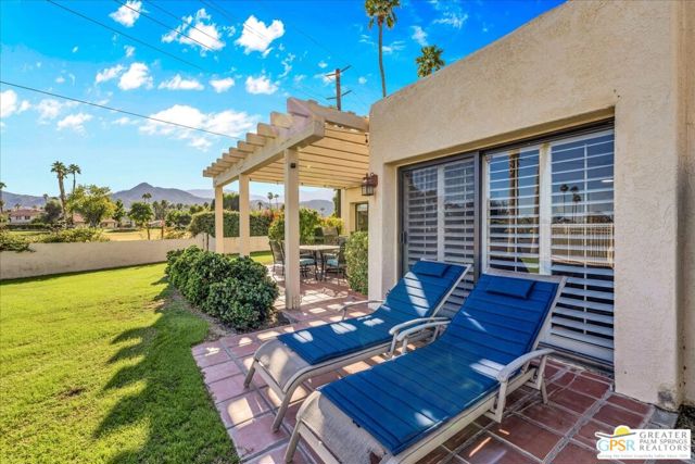 1678 Paseo De La Palma, Palm Springs CA: https://media.crmls.org/mediaz/1549dd93-662d-4025-9397-a9a47c18f353.jpg