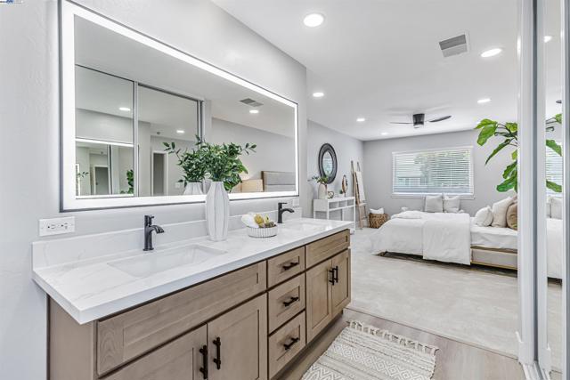 2531 Willowren Way, Pleasanton CA: https://media.crmls.org/mediaz/1549eacb-dad2-423e-b635-60f9e43bf4f1.jpg