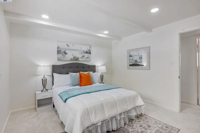 216 Appian Way, Union City CA: https://media.crmls.org/mediaz/154a13f7-c90f-49fc-95ce-06efdc2d91e5.jpg