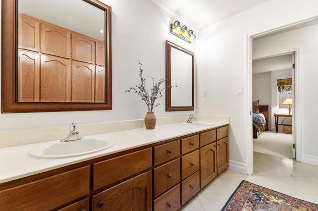 1059 Hymettus Ave, Encinitas CA: https://media.crmls.org/mediaz/154a5cc8-f4e7-468e-9859-a44dc228f156.jpg