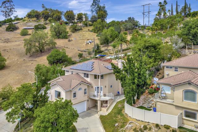 2106 Zachary Gln, Escondido CA: https://media.crmls.org/mediaz/154b6533-a5c3-4c67-ba22-6579a05058ed.jpg