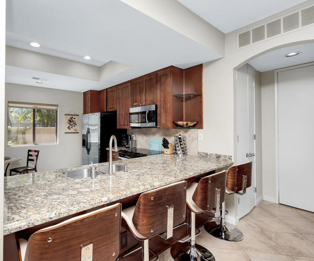 67320 Cumbres Court, Cathedral City CA: https://media.crmls.org/mediaz/154b8a12-e727-4238-b4a7-cc38339aa34c.jpg