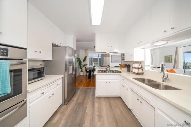 3640 Princeton Ave, San Diego CA: https://media.crmls.org/mediaz/154be8ea-0a18-419f-905f-bd2cb5ce7426.jpg