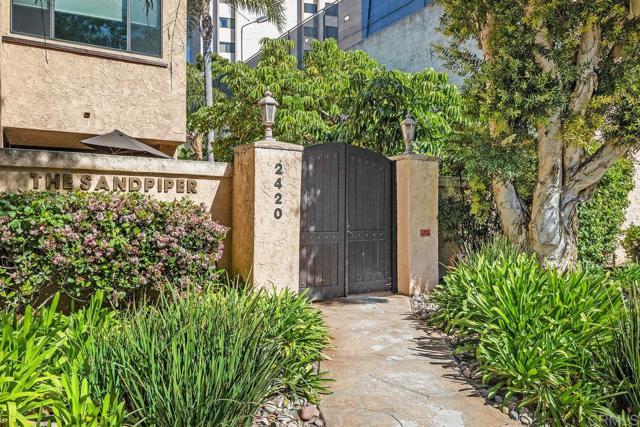 Detail Gallery Image 2 of 42 For 2420 Torrey Pines Rd #B202,  La Jolla,  CA 92037 - 2 Beds | 2 Baths