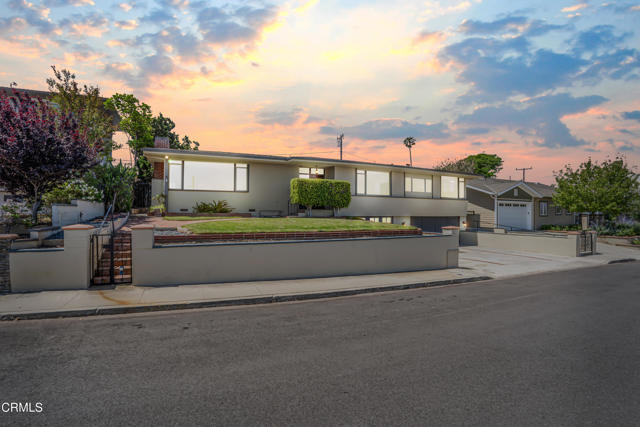 47 Grandview Circle, Camarillo CA: https://media.crmls.org/mediaz/154ce024-b674-4391-ba61-4f4818b8249b.jpg