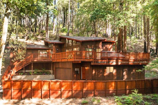 510 Warren Drive, Santa Cruz CA: https://media.crmls.org/mediaz/154e4bdc-60e0-4a1c-b5a6-fed775792586.jpg