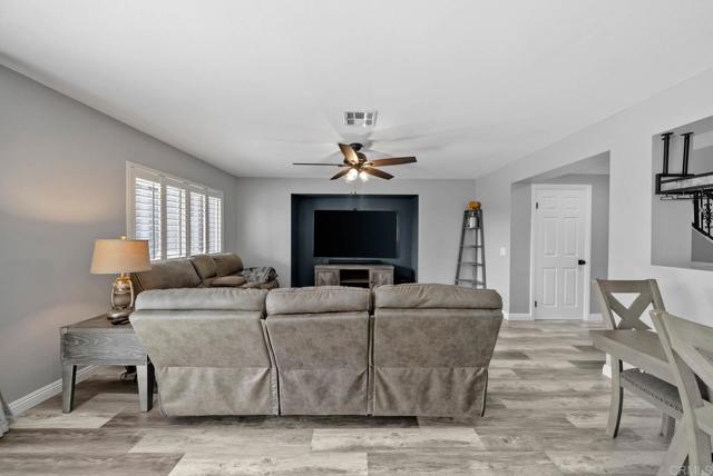 Detail Gallery Image 15 of 49 For 1482 Ridgeline Ct, San Diego,  CA 92154 - 5 Beds | 3 Baths