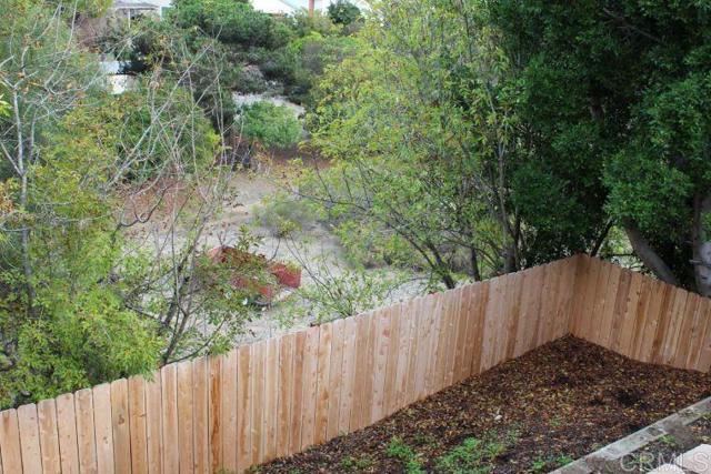 13837 Paseo Cardiel, San Diego CA: https://media.crmls.org/mediaz/15500406-73a6-477c-9d4f-e5470b224cf7.jpg