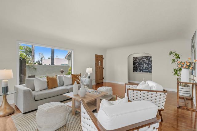 4576 44th Street, San Diego CA: https://media.crmls.org/mediaz/15505907-94a6-483d-b144-3f2c154c6799.jpg