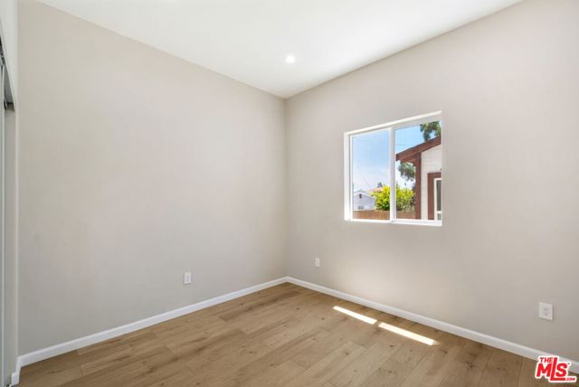 120 W Ellis Avenue, Inglewood CA: https://media.crmls.org/mediaz/1550b999-1cd6-4710-b849-7f9aa5683372.jpg