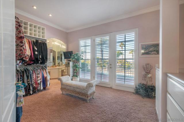 13455 Old Winery Road, Poway CA: https://media.crmls.org/mediaz/1550e4f5-9f4d-401e-a930-cc288a562cf3.jpg