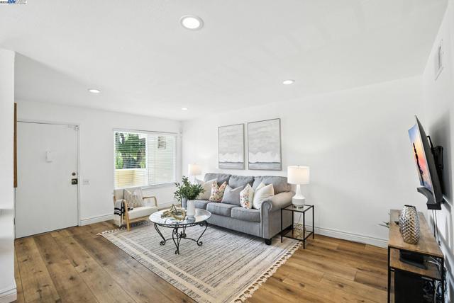 2102 Galveston Ave, San Jose CA: https://media.crmls.org/mediaz/1551706a-6e9b-42b5-b24b-c67ea505f45f.jpg