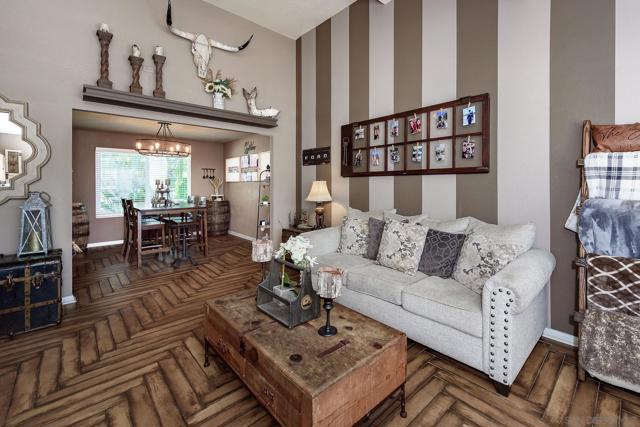 14229 Jennings Vista Way, Lakeside CA: https://media.crmls.org/mediaz/1551758a-57ce-4b56-ae00-46ac1fadbf19.jpg