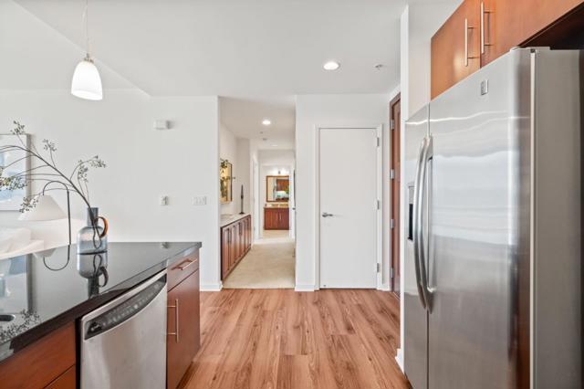 325 Berry Street, San Francisco CA: https://media.crmls.org/mediaz/155198bd-424b-4ed0-b0f7-b84fb81d6d54.jpg