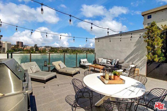10777 WILSHIRE Boulevard, Los Angeles CA: https://media.crmls.org/mediaz/1551f38b-c352-4804-a4c1-05fe9010fd6b.jpg