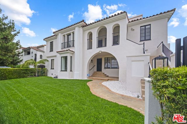 1148 S Stanley Avenue, Los Angeles CA: https://media.crmls.org/mediaz/1551f7f5-4471-4737-8816-ca4b45eebe0b.jpg