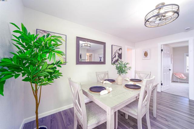 33972 10Th St, Union City CA: https://media.crmls.org/mediaz/15525e1d-a320-4cfc-a2f5-c6ec8eee3e7f.jpg