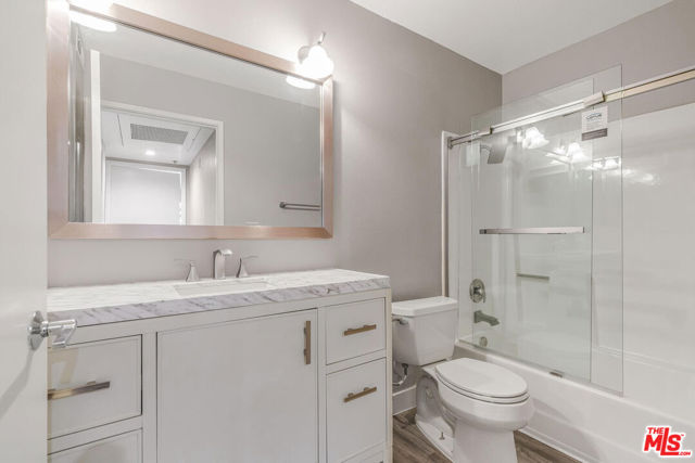 501 Palisades Drive, Pacific Palisades CA: https://media.crmls.org/mediaz/1552a5fd-155c-43da-89cc-7128139dd7b9.jpg