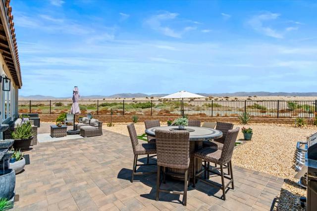 42940 Ascona Lane, Indio CA: https://media.crmls.org/mediaz/15531948-03f9-49ed-883b-542f7f114a87.jpg