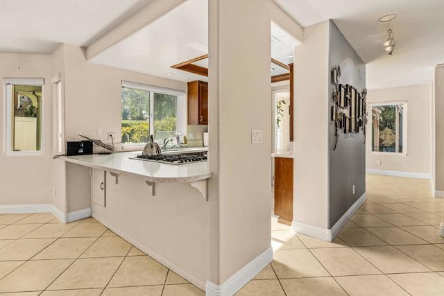 Detail Gallery Image 13 of 40 For 5304 Lavade Ln, Bonita,  CA 91902 - 3 Beds | 2/1 Baths