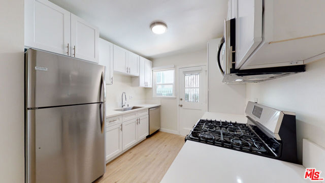 8903 Harratt Street, West Hollywood CA: https://media.crmls.org/mediaz/15548b6a-8d1d-49bd-8ce2-87c6e535ff7a.jpg