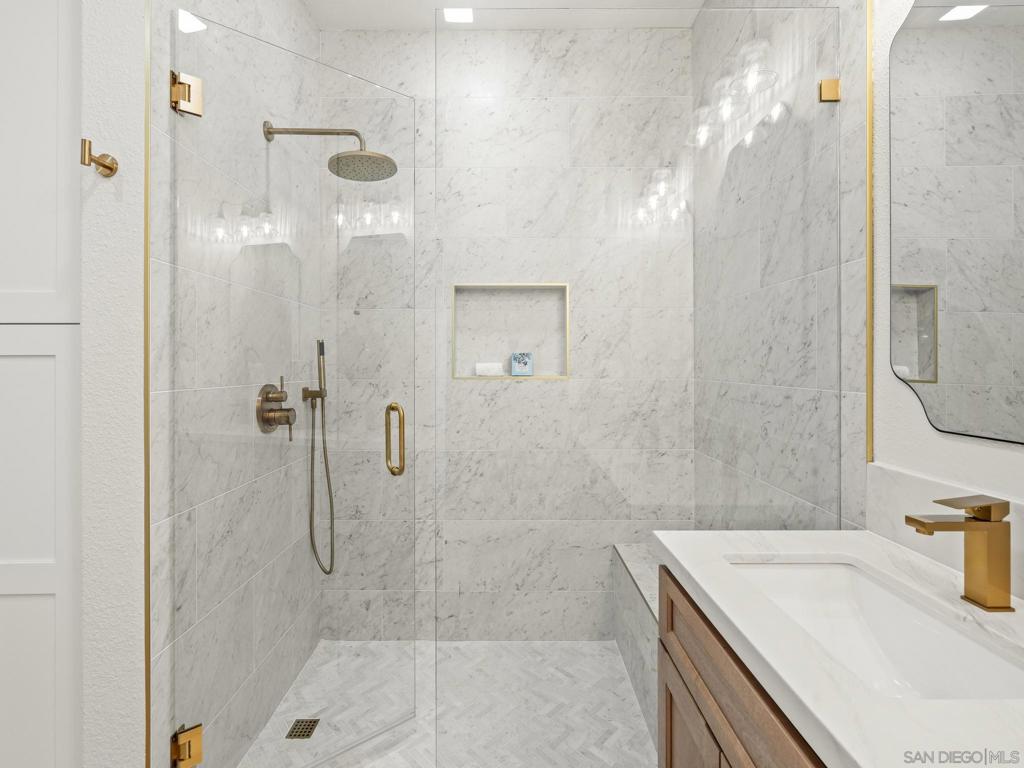 MLS #250043606SD image #25