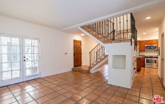 1320 N Harper Avenue, West Hollywood CA: https://media.crmls.org/mediaz/15550ac1-6959-4a1d-a5cb-188ba2ff9d78.jpg