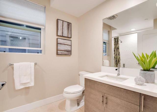 400 Mariners Island Boulevard, San Mateo CA: https://media.crmls.org/mediaz/15554b1d-2daa-4ed6-a544-69c3327ebe36.jpg