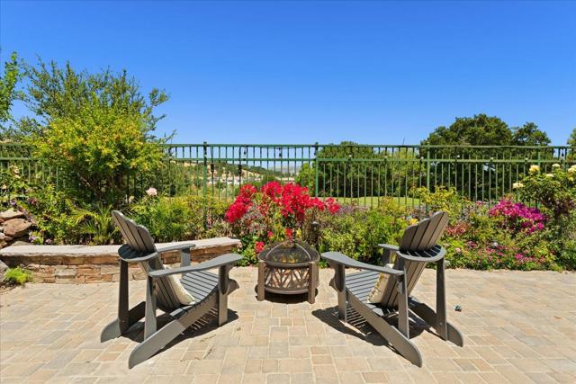 2316 Club Drive, Gilroy CA: https://media.crmls.org/mediaz/15558a5f-e9c2-4e4a-8d38-4ba77f15a745.jpg