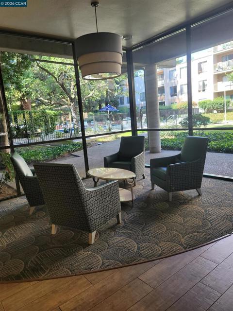 310 N Civic Dr., Walnut Creek CA: https://media.crmls.org/mediaz/1557bd99-235c-43a2-a79f-941e3be87d6d.jpg