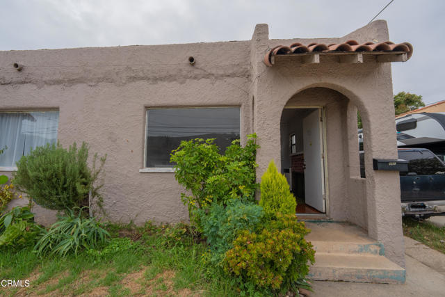 Detail Gallery Image 4 of 25 For 557 561 N North Olive Street St, Ventura,  CA 93001 - – Beds | – Baths