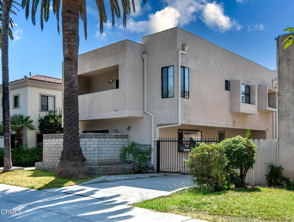 929 S Marengo Avenue #4