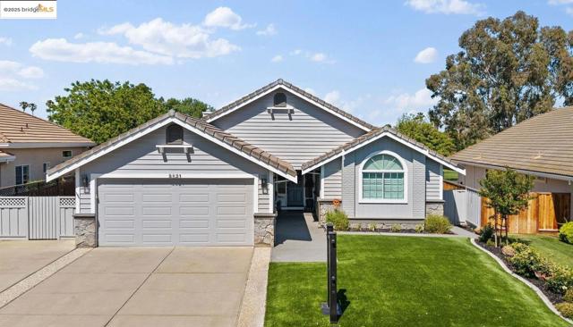 5521 Lanai Ct, Discovery Bay CA: https://media.crmls.org/mediaz/15587191-a324-4baa-81c2-61ae75b193e5.jpg