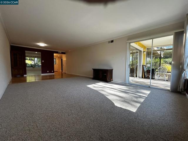 2055 Cactus Ct, Walnut Creek CA: https://media.crmls.org/mediaz/1559061e-5659-4d25-b04f-b7a585d1a233.jpg