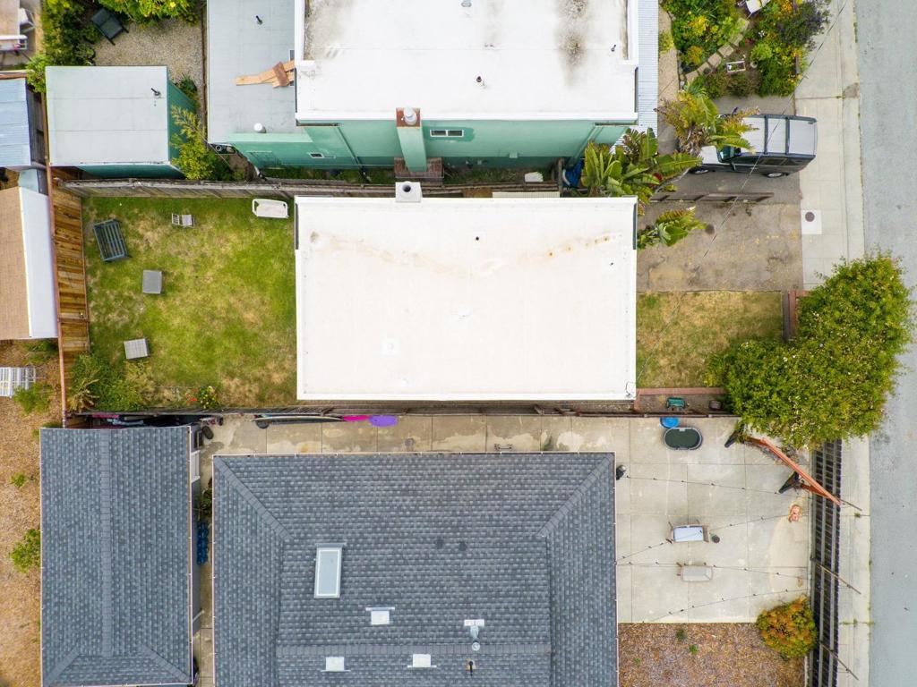 https://media.crmls.org/mediaz/15595b4e-d1ef-42b5-8819-73f850038d10.jpg?preset=X-Large