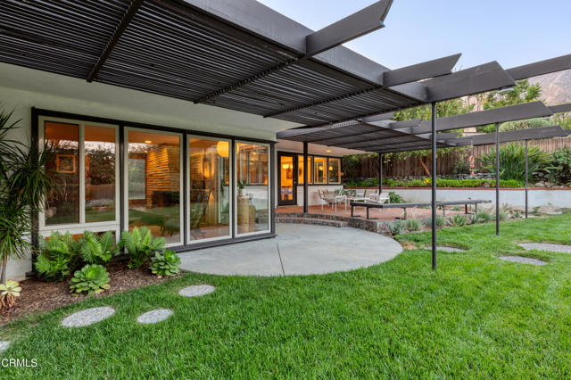 1570 Old House Road, Pasadena CA: https://media.crmls.org/mediaz/1559ac41-505d-4299-b8fa-5959f7f48ec0.jpg