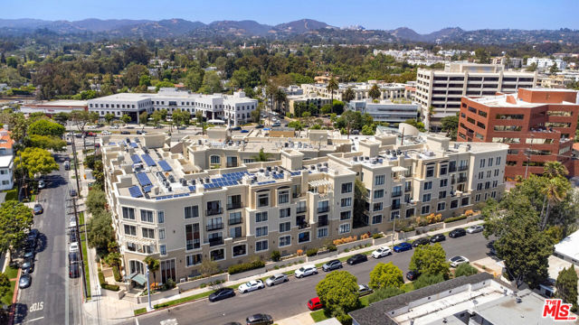 11847 Gorham Avenue, Los Angeles CA: https://media.crmls.org/mediaz/1559f64a-0475-4ce6-913d-450e9de4594b.jpg