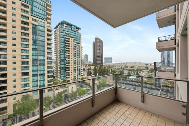 550 Front St., San Diego CA: https://media.crmls.org/mediaz/155ae1c6-bc6c-44f6-8426-e7e864ce3c14.jpg